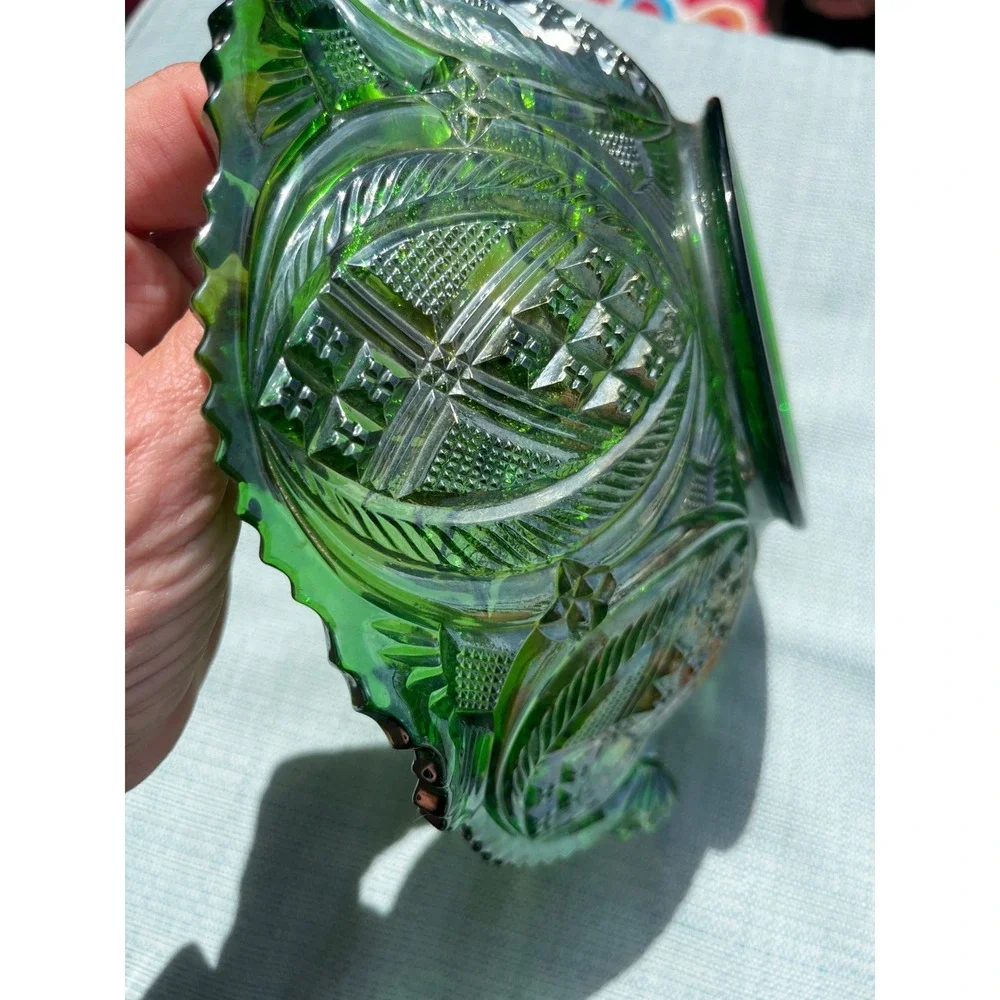 Millersburg Radium‎ Green Whirling Leaves Carnival Glass Ruffle Bowl 9